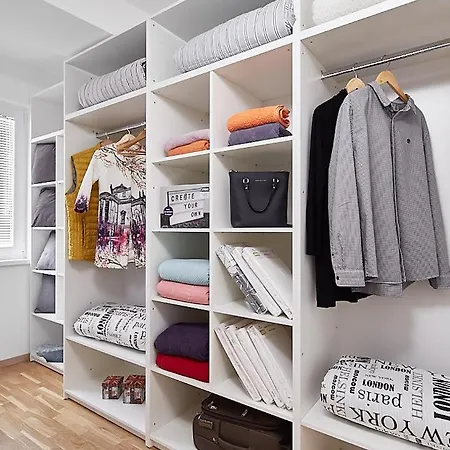 - Spacious Duplex Apartamento Skopie